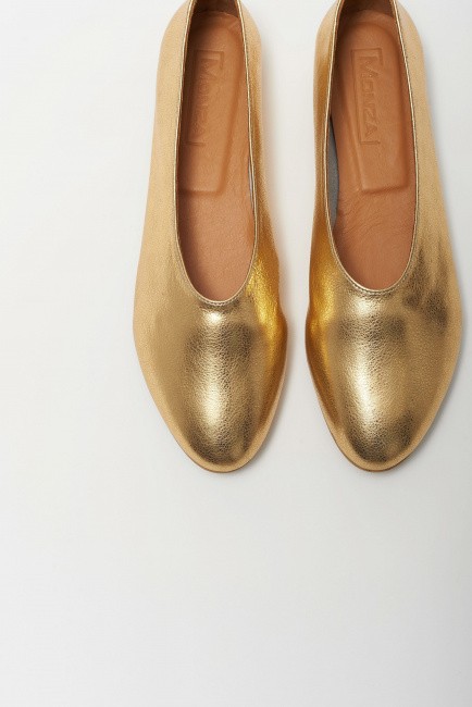 Золотые кожаные балетки с увеличенной полнотой