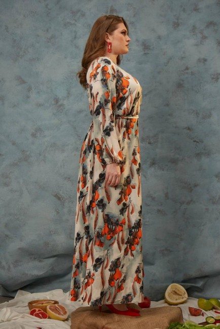 Платье макси с эффектом запа́ха и оранжевым принтом