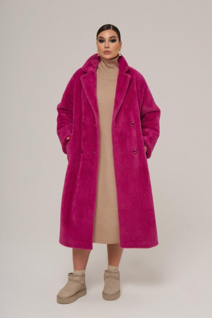 Двубортное пальто из экомеха цвета барбикор в ассортименте в магазине одежды больших размеров для женщин